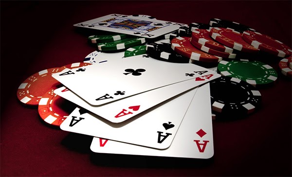 Tứ quý là gì? Tất tần tật về tứ quý trong trò chơi tiến lên miền nam SHBET